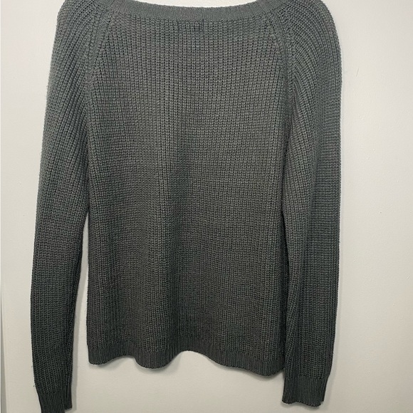 Oversized Grey Sweater Women’s Size Medium - Picture 4 of 4